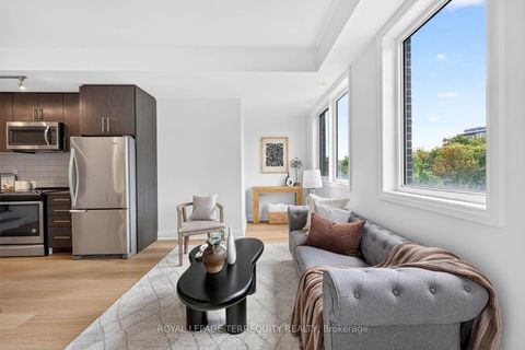 Photo 8 at 16 - 780 Sheppard Avenue E, Bayview Village, Toronto
