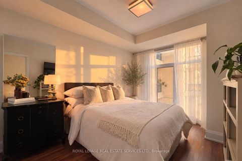 Photo 19 at 901 - 1 Old Mill Drive, Swansea, Toronto