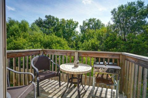 Photo 8 at 6 Plowman Lane, Rouge Woods, Richmond Hill