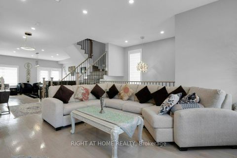 Photo 24 at 6 Plowman Lane, Rouge Woods, Richmond Hill