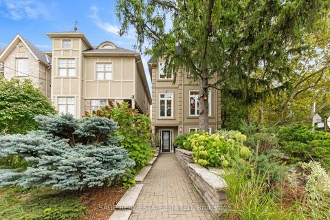 Photo 1 at 1 Caldow Road, Forest Hill North, Toronto