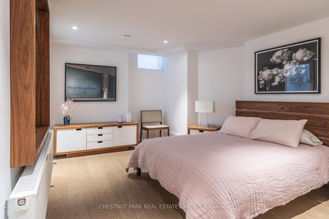 Photo 28 at 2 - 78 Crescent Road, Moore Park, Toronto