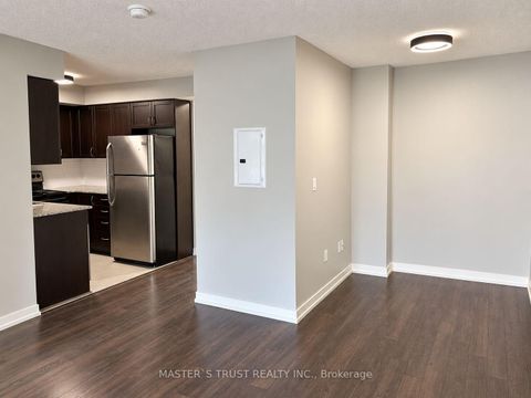 Photo 6 at 302 - 812 Lansdowne Avenue, Junction, Toronto