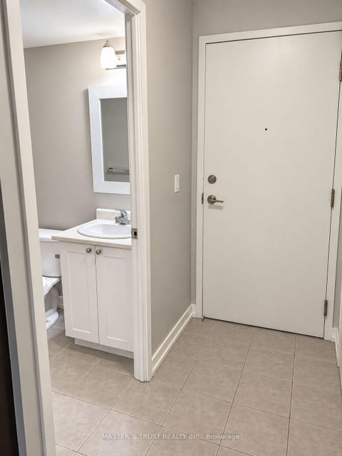 Photo 13 at 302 - 812 Lansdowne Avenue, Junction, Toronto