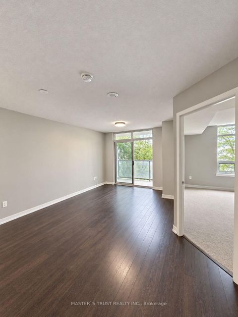 Photo 17 at 302 - 812 Lansdowne Avenue, Junction, Toronto