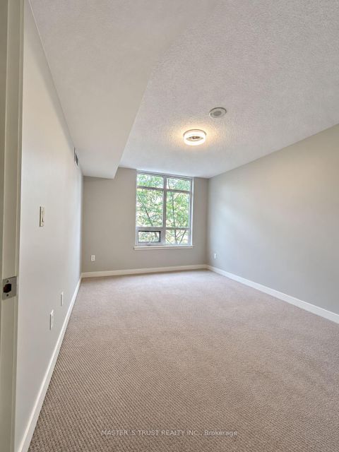 Photo 18 at 302 - 812 Lansdowne Avenue, Junction, Toronto