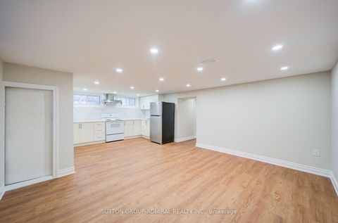 Photo 36 at 78 Clayhall Crescent, York University Heights, Toronto