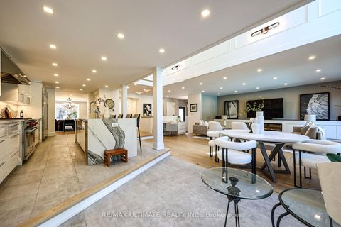 Photo 15 at 10 Field Avenue, Leaside, Toronto