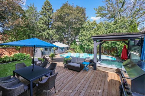 Photo 23 at 10 Field Avenue, Leaside, Toronto