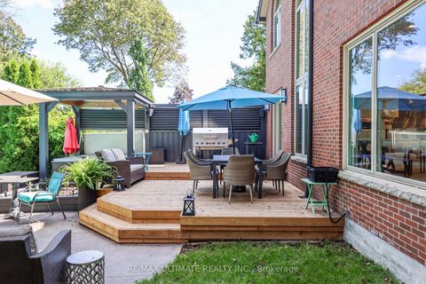 Photo 26 at 10 Field Avenue, Leaside, Toronto