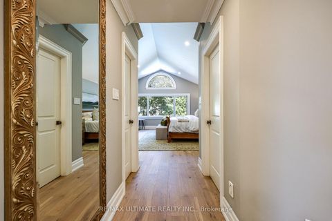Photo 31 at 10 Field Avenue, Leaside, Toronto