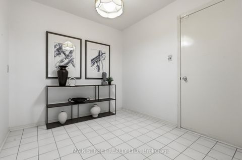 Photo 16 at 95 Whistling Hills Drive, Milliken, Toronto