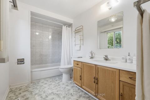 Photo 18 at 95 Whistling Hills Drive, Milliken, Toronto