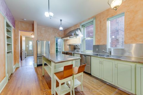 Photo 12 at 21 Rose Avenue, South St. James Town, Toronto