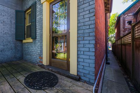 Photo 17 at 21 Rose Avenue, South St. James Town, Toronto