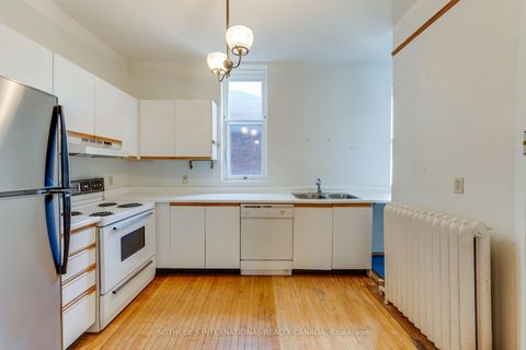 Photo 29 at 21 Rose Avenue, South St. James Town, Toronto