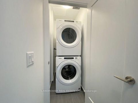 Photo 24 at 1102 - 3220 Sheppard Avenue E, Sullivan, Toronto
