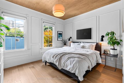 Photo 18 at 497 Sackville Street, South St. James Town, Toronto