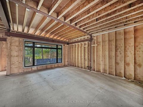 Photo 5 at 188 Crestwood Road, Yorkhill, Vaughan