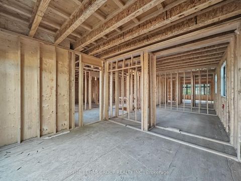 Photo 12 at 188 Crestwood Road, Yorkhill, Vaughan