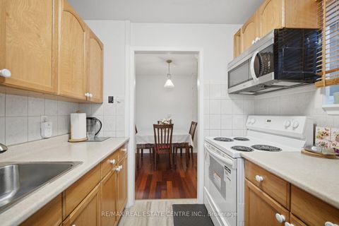 Photo 7 at 71 Sultan Pool Drive, Clairville, Toronto