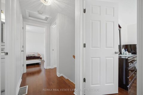 Photo 15 at 71 Sultan Pool Drive, Clairville, Toronto