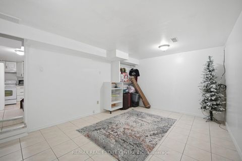 Photo 31 at 71 Sultan Pool Drive, Clairville, Toronto