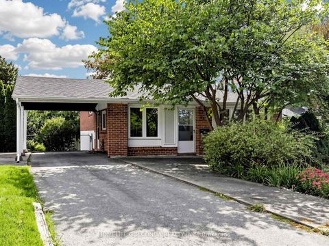 Photo 1 at 21 Grove Park Crescent, Don Valley Village, Toronto