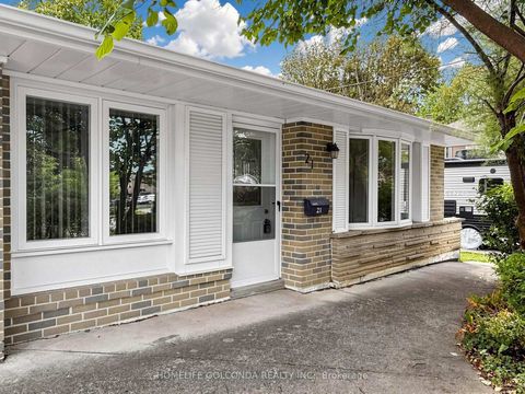 Photo 3 at 21 Grove Park Crescent, Don Valley Village, Toronto