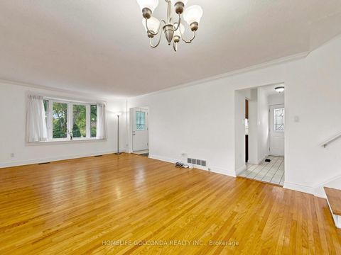 Photo 7 at 21 Grove Park Crescent, Don Valley Village, Toronto