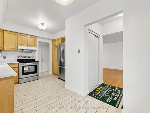 Photo 8 at 21 Grove Park Crescent, Don Valley Village, Toronto