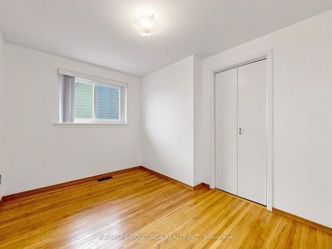 Photo 19 at 21 Grove Park Crescent, Don Valley Village, Toronto