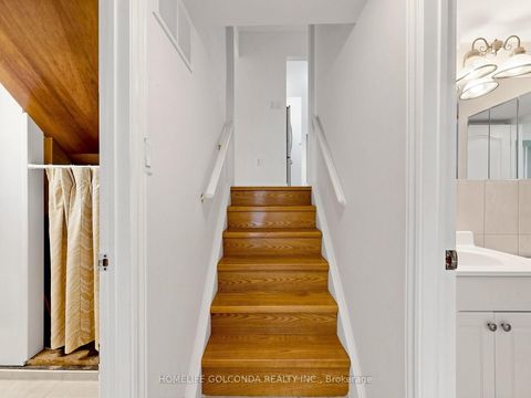 Photo 22 at 21 Grove Park Crescent, Don Valley Village, Toronto