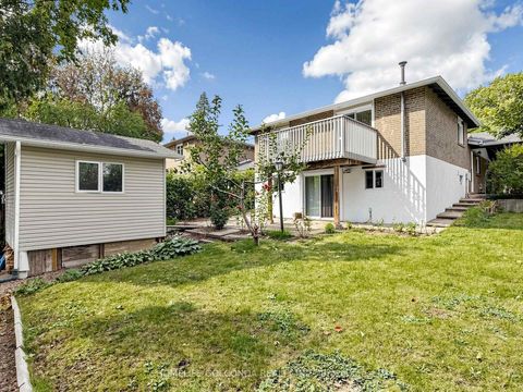 Photo 33 at 21 Grove Park Crescent, Don Valley Village, Toronto