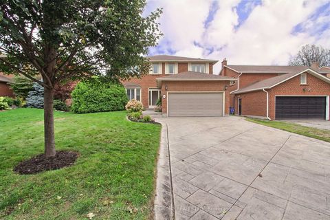 Photo 4 at 64 Golf Links Drive, Aurora Highlands, Aurora