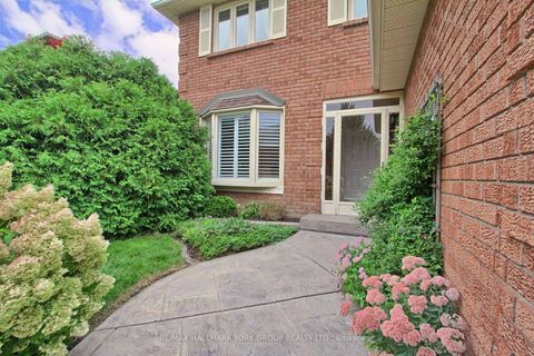 Photo 5 at 64 Golf Links Drive, Aurora Highlands, Aurora