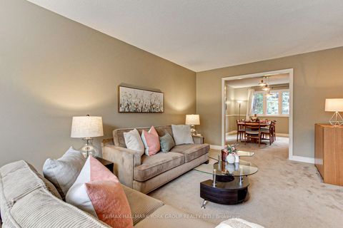 Photo 12 at 64 Golf Links Drive, Aurora Highlands, Aurora