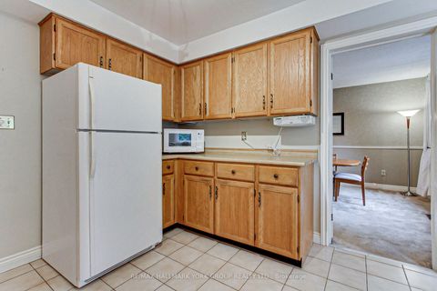 Photo 19 at 64 Golf Links Drive, Aurora Highlands, Aurora