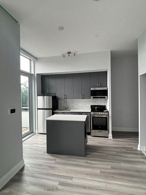 Photo 2 at 106 - 3220 Sheppard Avenue E, Sullivan, Toronto