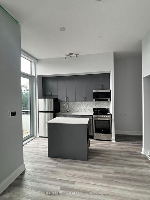 Photo 3 at 106 - 3220 Sheppard Avenue E, Sullivan, Toronto