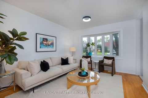 Photo 3 at 28 Singleton Road, Maryvale, Toronto