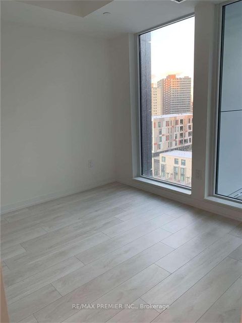Photo 8 at 912 - 225 Sumach Street, Regent Park, Toronto