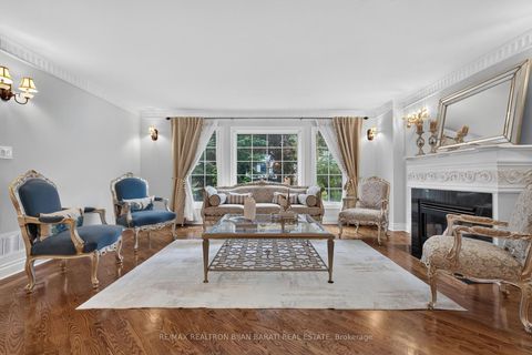 Photo 1 at 162 Goulding Avenue, Newtonbrook West, Toronto