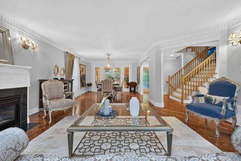 Photo 4 at 162 Goulding Avenue, Newtonbrook West, Toronto