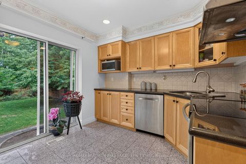 Photo 11 at 162 Goulding Avenue, Newtonbrook West, Toronto