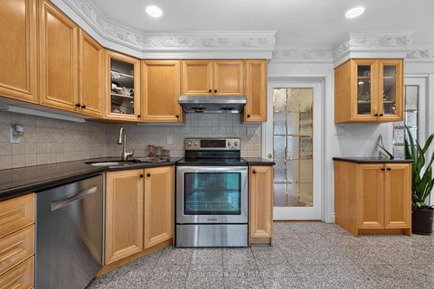 Photo 12 at 162 Goulding Avenue, Newtonbrook West, Toronto