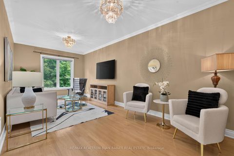 Photo 23 at 162 Goulding Avenue, Newtonbrook West, Toronto