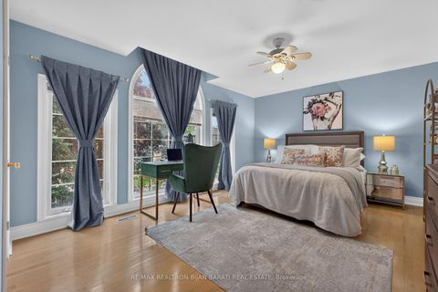 Photo 34 at 162 Goulding Avenue, Newtonbrook West, Toronto