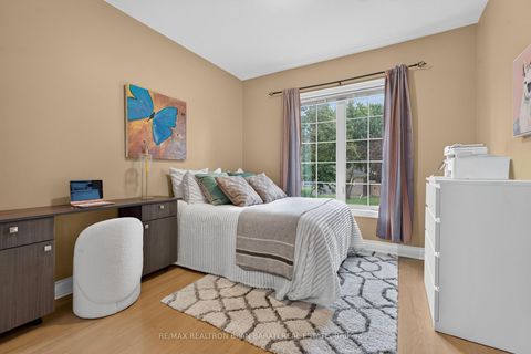 Photo 35 at 162 Goulding Avenue, Newtonbrook West, Toronto