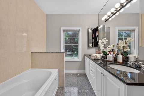 Photo 37 at 162 Goulding Avenue, Newtonbrook West, Toronto
